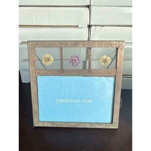 Set of 25 Something New Lavender Flowers Place Card Frame (TKB2422), New in Box